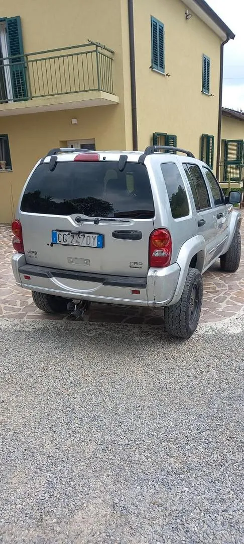 Jeep Cherokee 2003 photo 4
