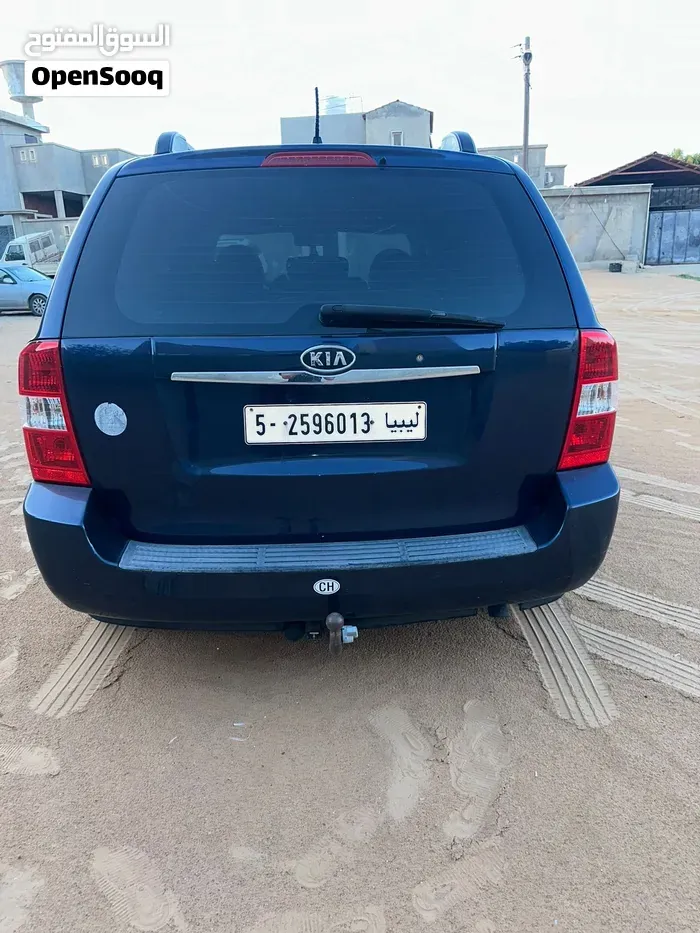 Kia Carnival 2006 photo 4