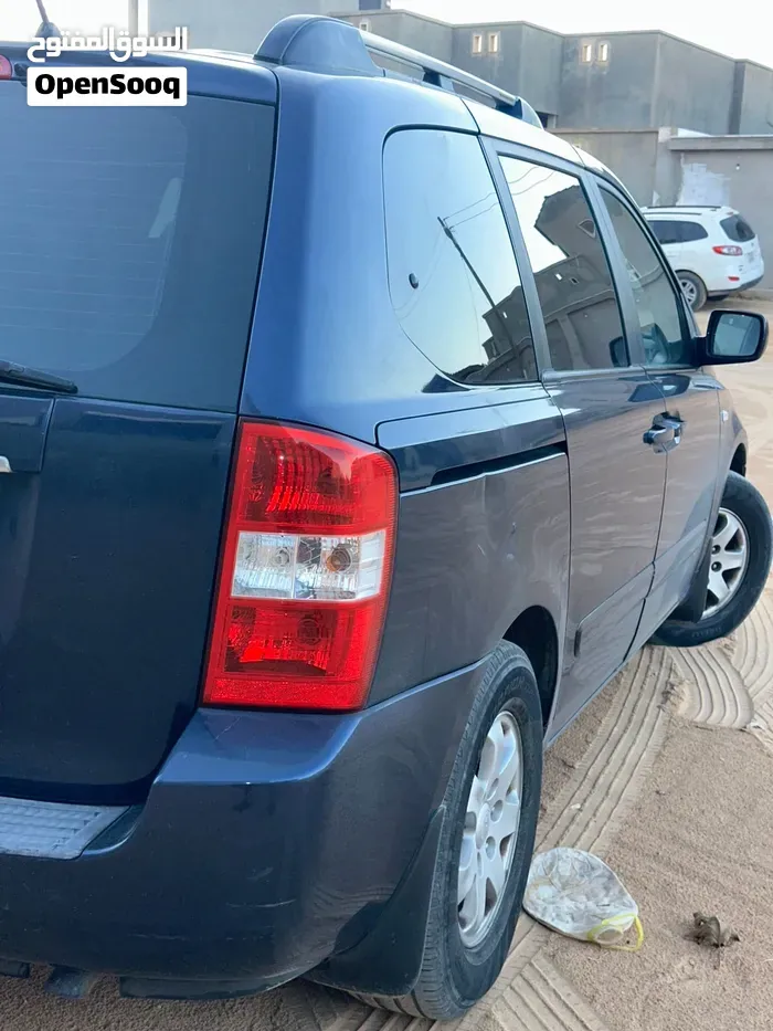 Kia Carnival 2006 photo 3