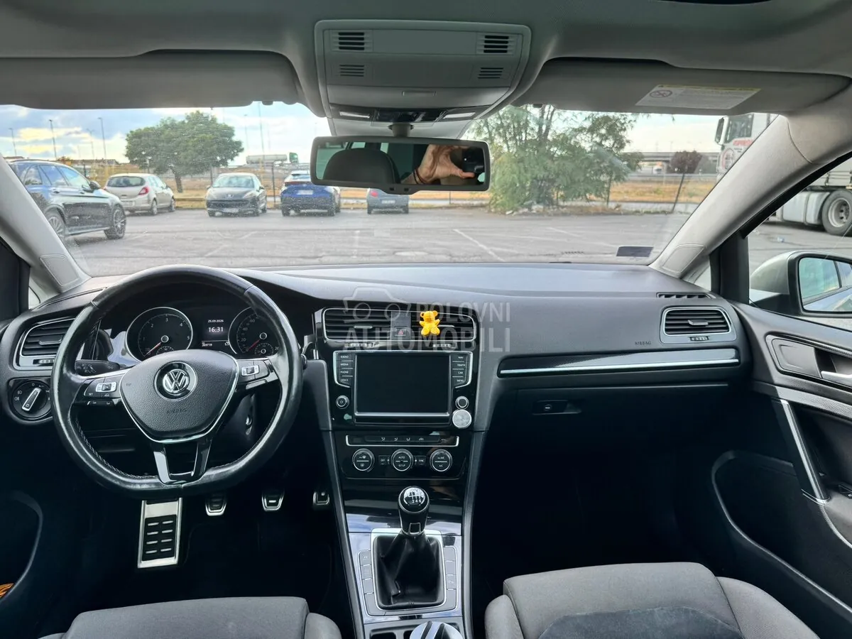 Volkswagen Golf 2013 photo 4
