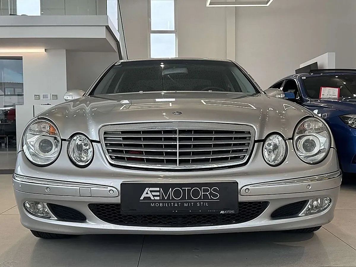 Mercedes-Benz E-Class 2003 photo 3