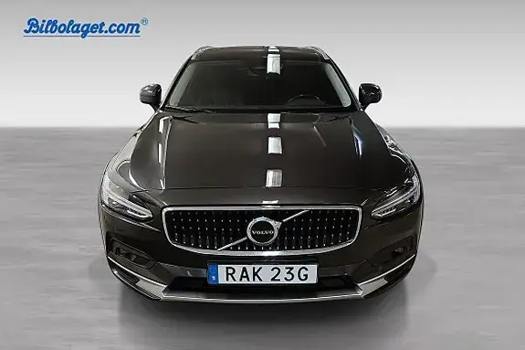 Volvo V90 Cross Country 2023 photo 2