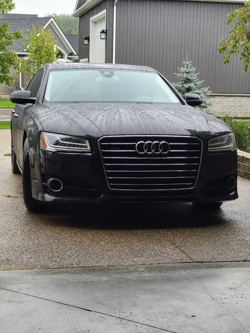 Audi A8 2017 photo 2
