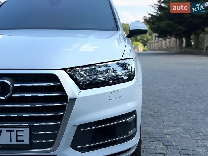 Audi Q7 2018 photo 4