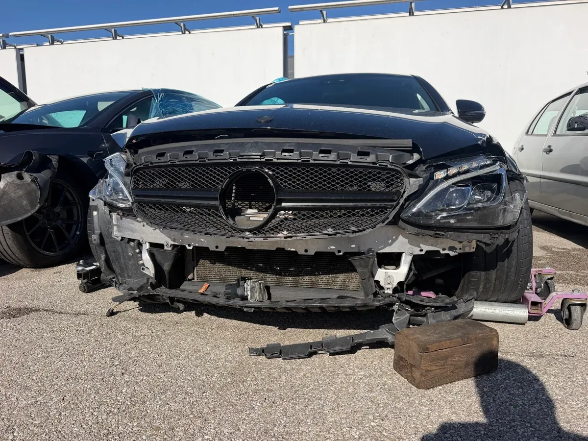 Mercedes-Benz C-Class 2016 photo 2