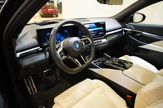BMW 550E 2024 photo 2