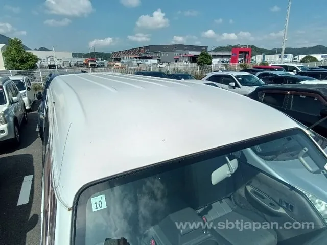 Mazda Bongo 2012 photo 5