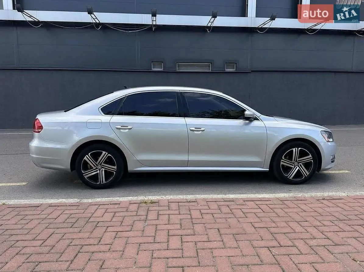 Volkswagen Passat 2012 photo 4
