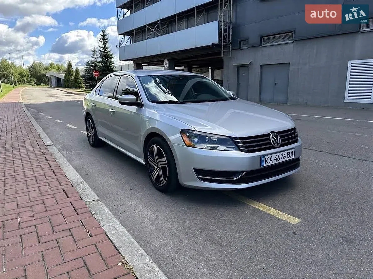 Volkswagen Passat 2012 photo 2