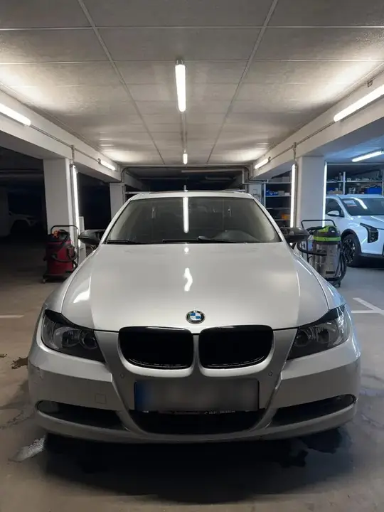 BMW E90