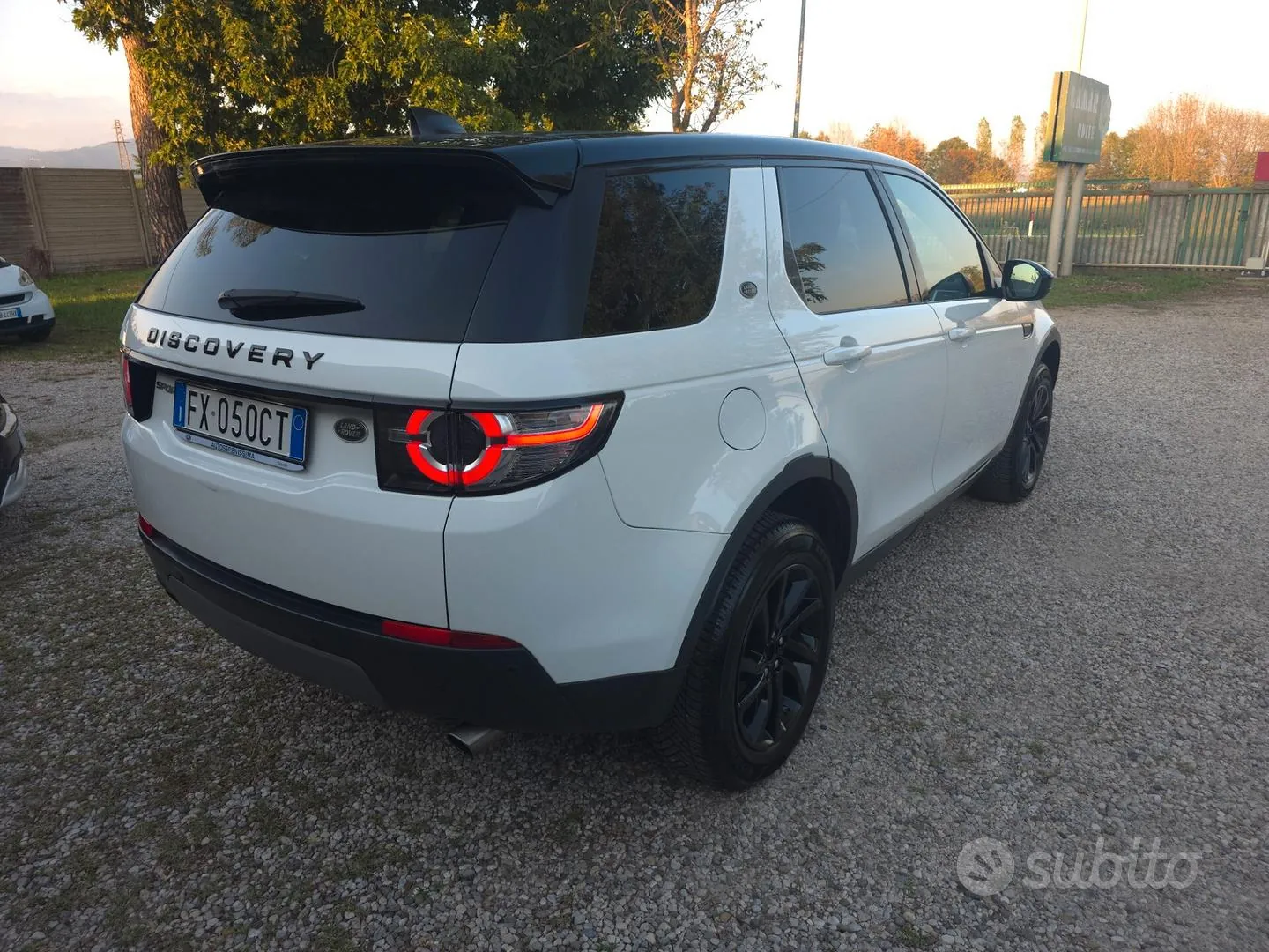 Land Rover Discovery Sport 2019 photo 4
