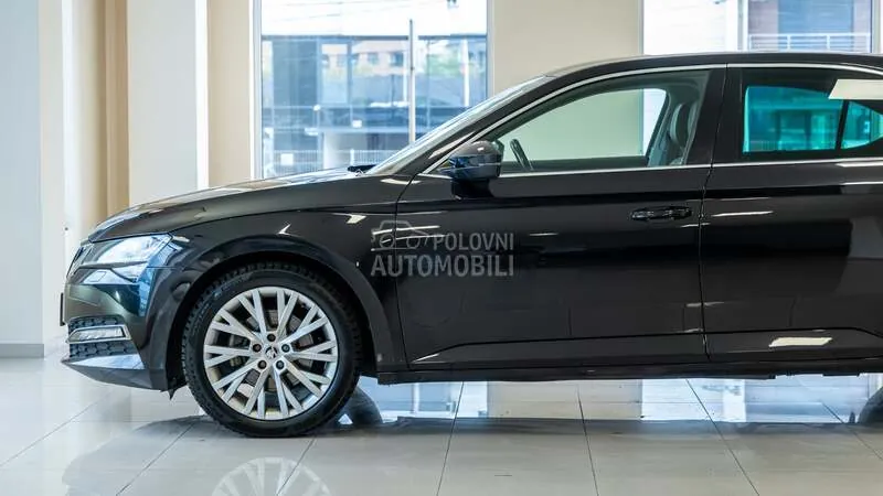 Skoda Superb 2022 photo 3