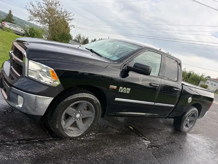 Dodge Ram 1500 2014 photo 2