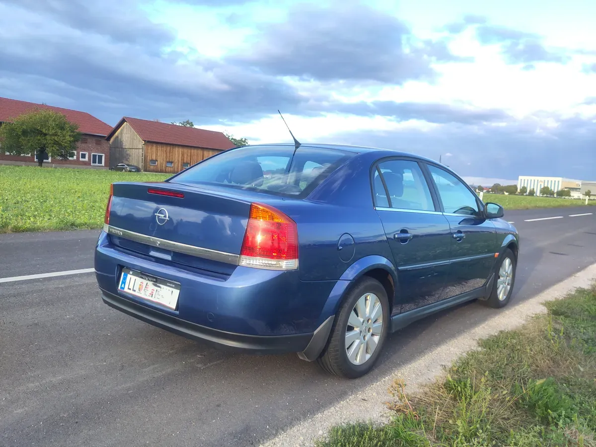 Opel Vectra 2002 photo 2