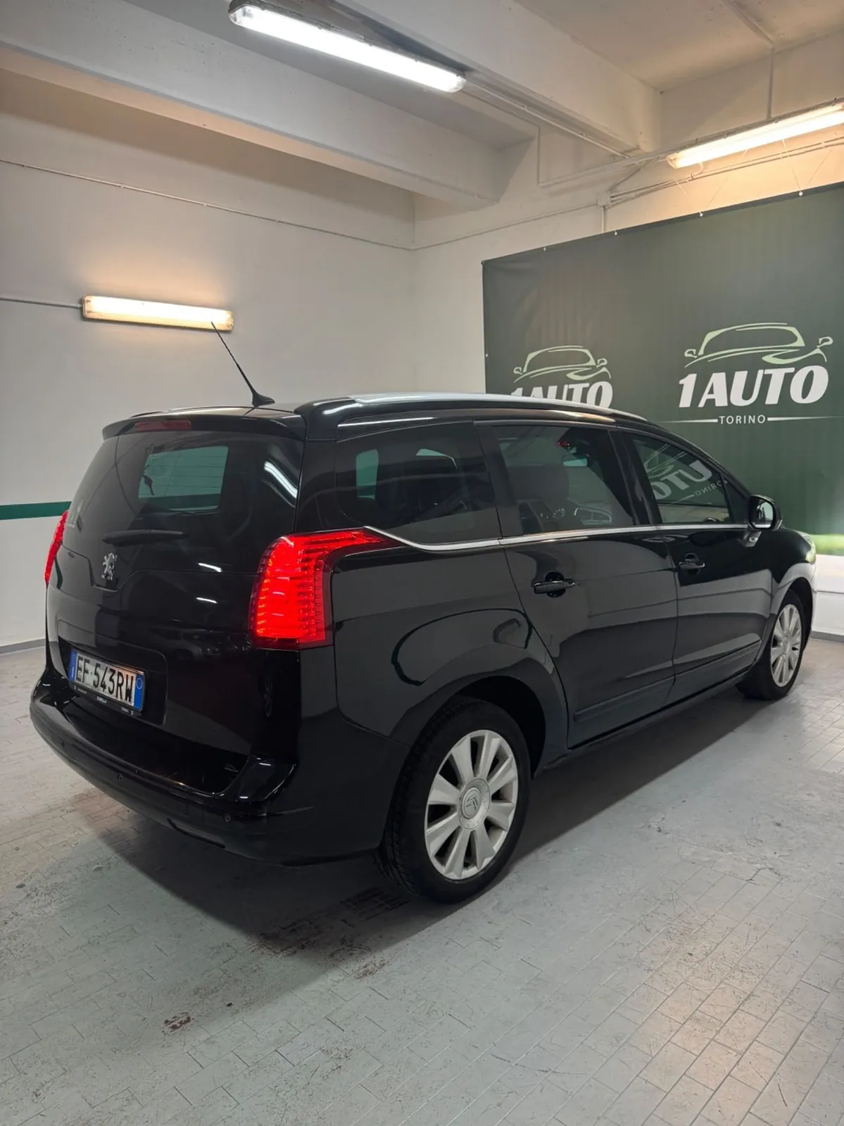 Peugeot 5008 2010 photo 4