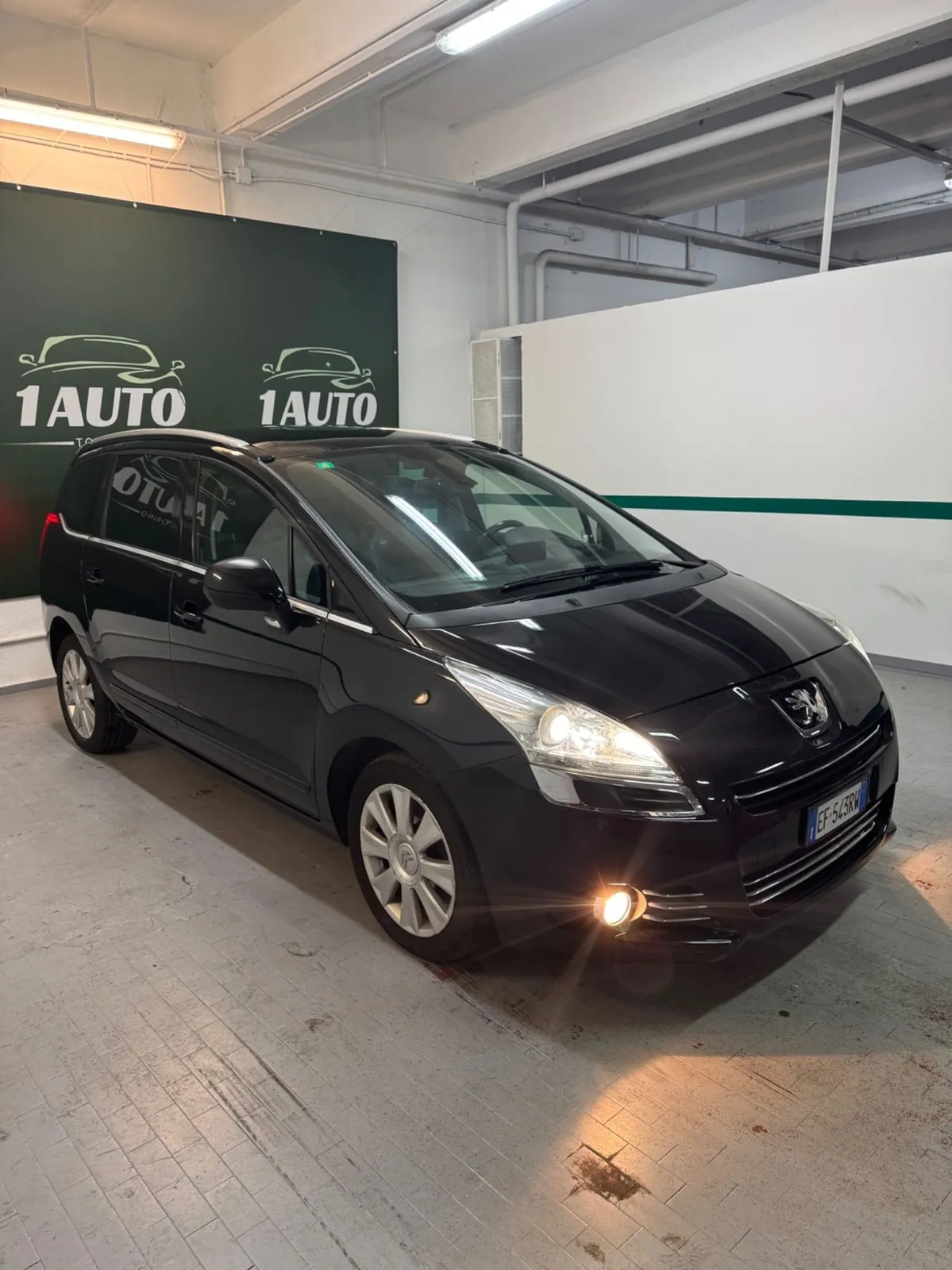 Peugeot 5008 2010 photo 3