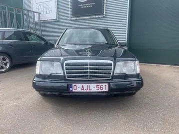 Mercedes-Benz E 280 W124 1995 photo 2