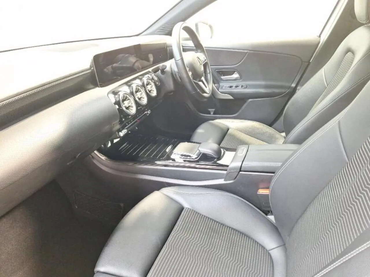 Mercedes-Benz A-Class 2020 photo 5