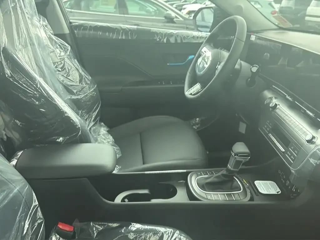 Hyundai Kona 2027 photo 2