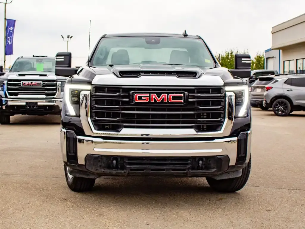 GMC Sierra 2500Hd 2025 photo 3