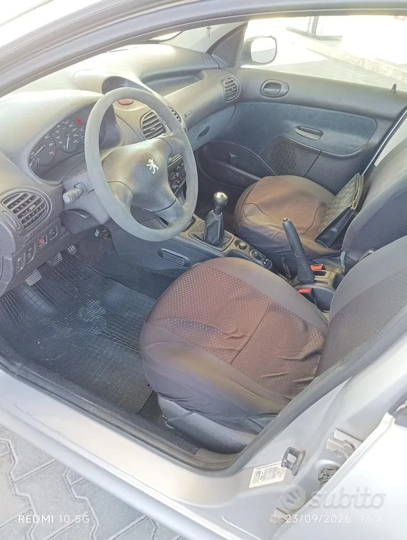Peugeot 206 2001 photo 4