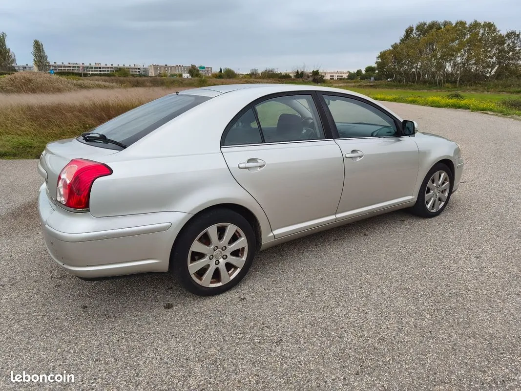 Toyota Avensis 2008 photo 2