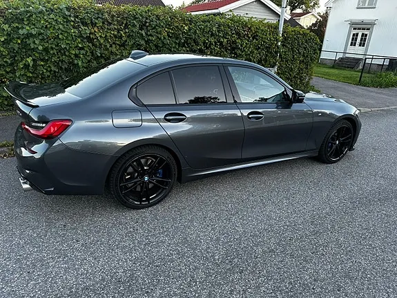 BMW 330E 2020 photo 3