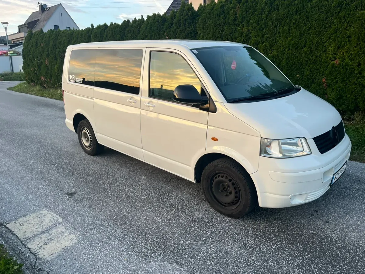 Volkswagen T5 2007 photo 2