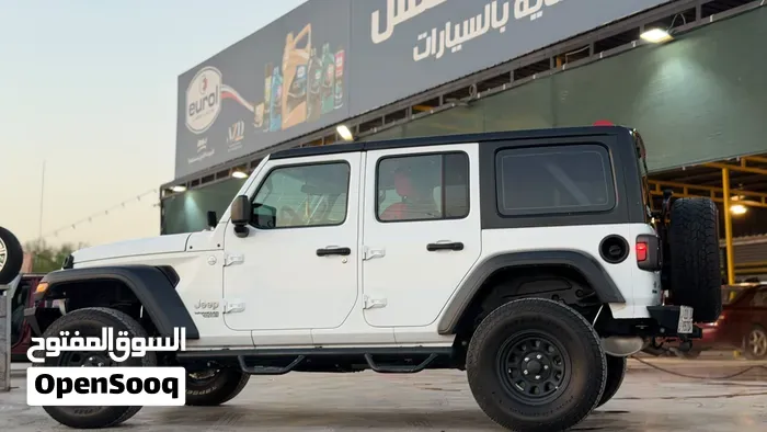 Jeep Wrangler 2021 photo 3