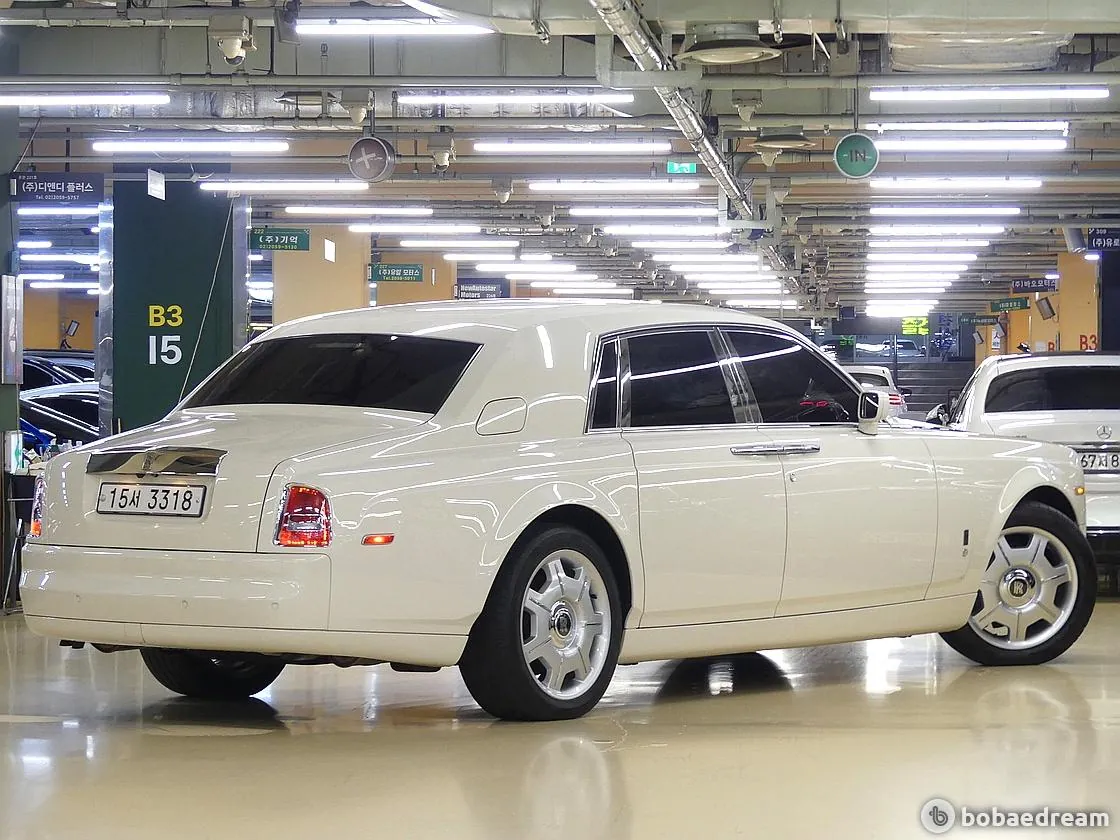 Rolls-Royce Phantom 2007 photo 3