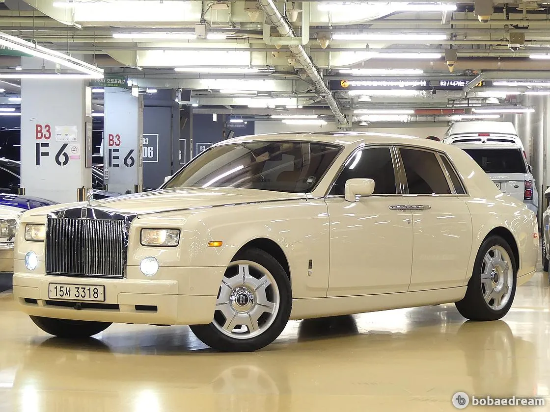 Rolls-Royce Phantom 2007 photo 2