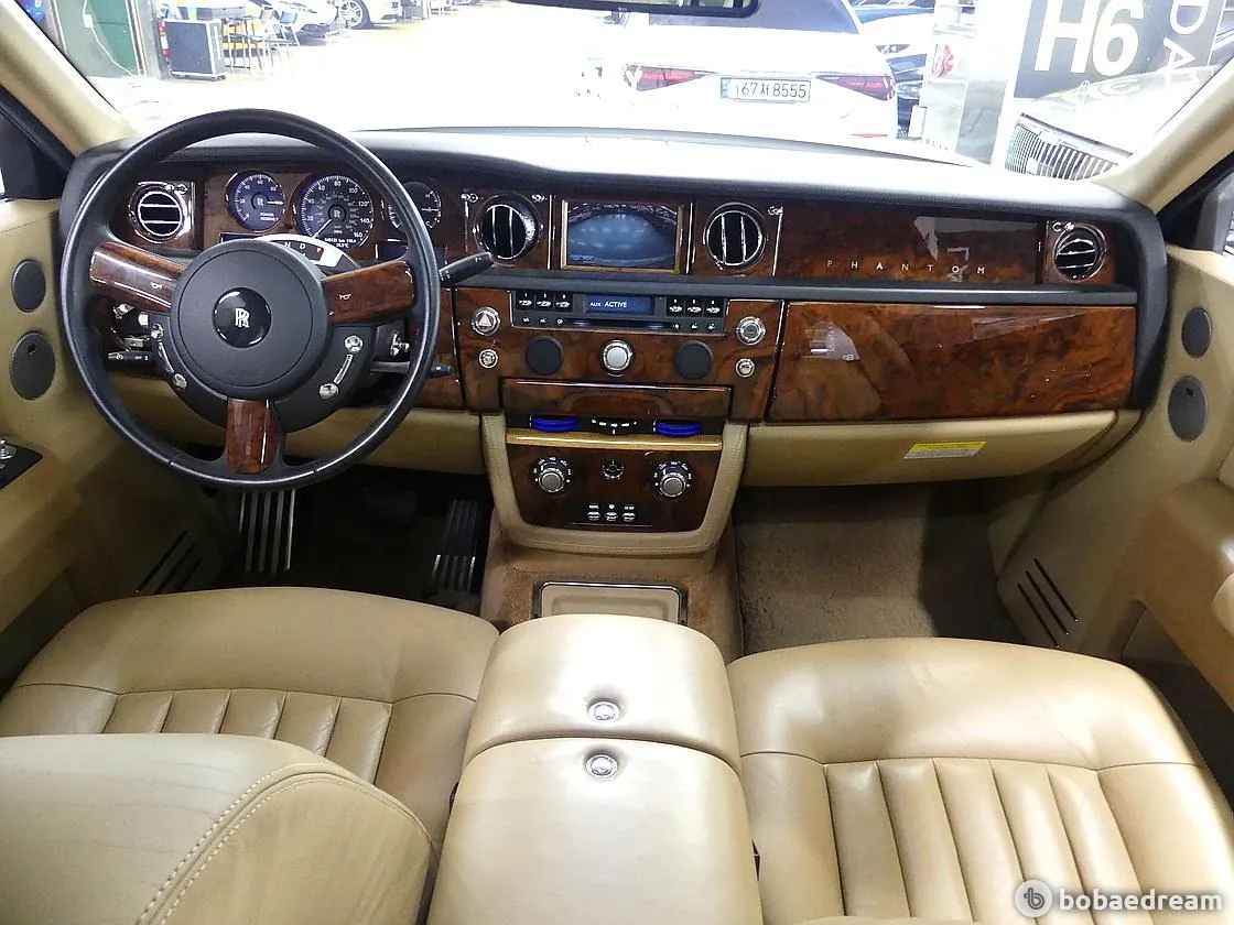 Rolls-Royce Phantom 2007 photo 4
