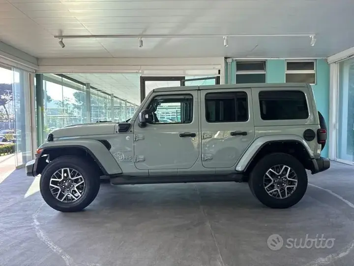 Jeep Wrangler 2023 photo 2