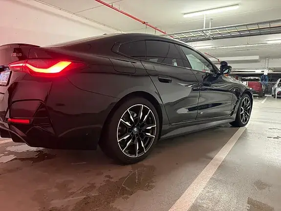 BMW I4 2022 photo 5