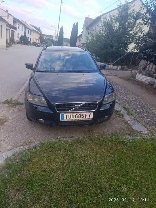 Volvo V50 2008 photo 2