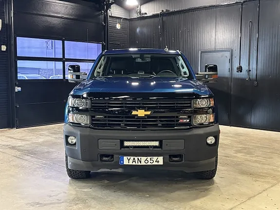 Chevrolet Silverado 2500 2015 photo 2