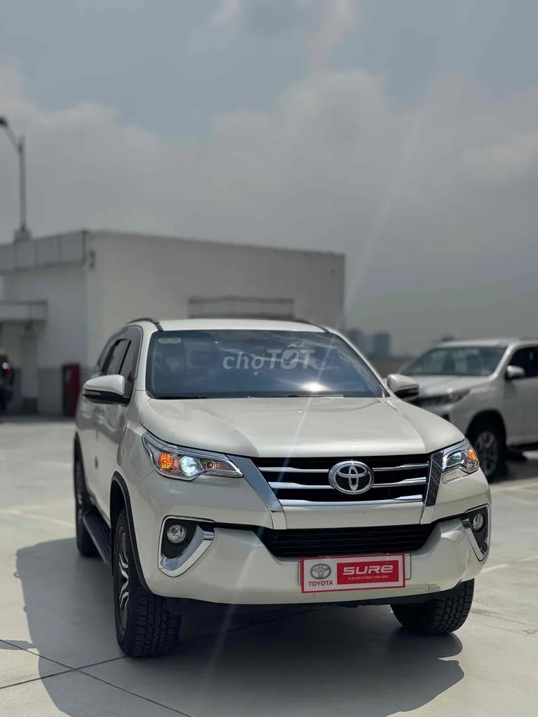 Toyota Fortuner 2018 photo 2