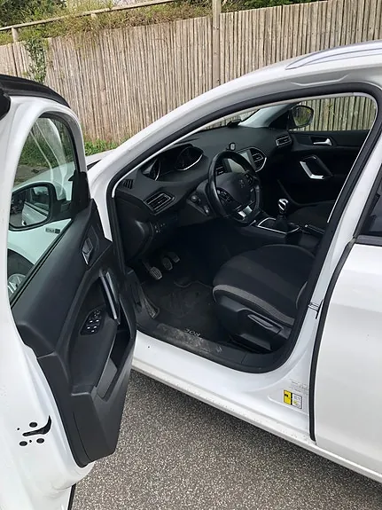 Peugeot 308 2016 photo 3