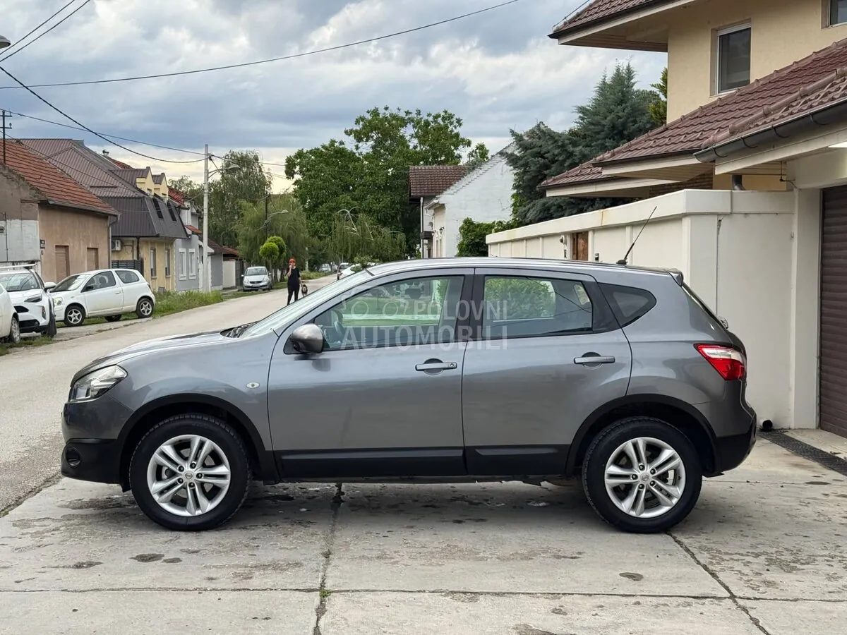 Nissan Qashqai 2012 photo 4