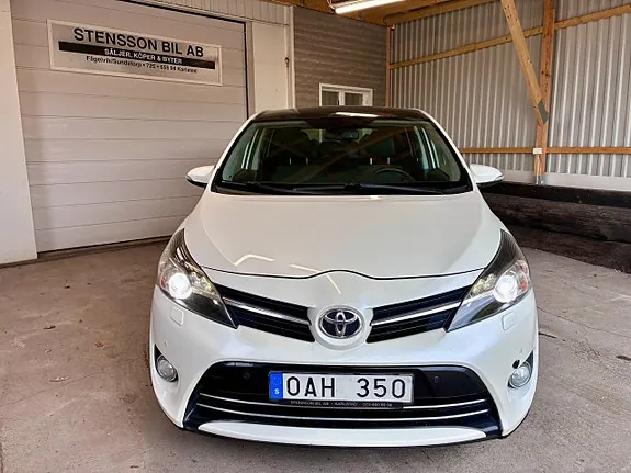Toyota Verso 2013 photo 3
