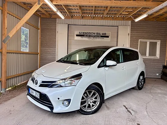 Toyota Verso 2013 photo 2