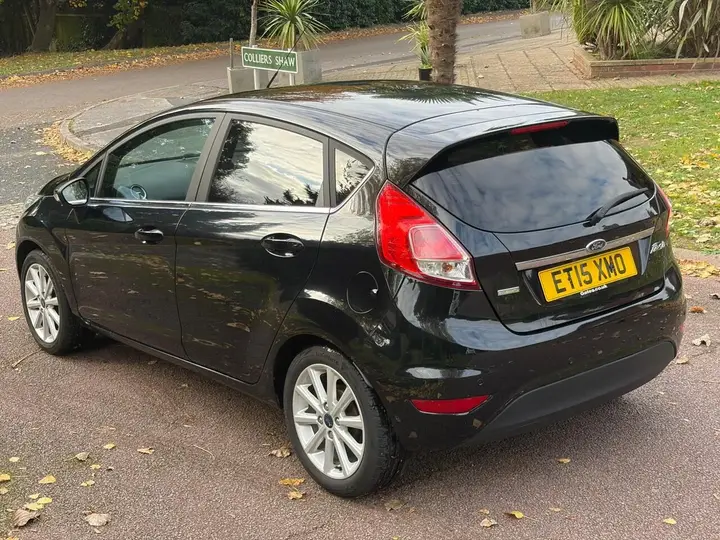 Ford Fiesta 2015 photo 5