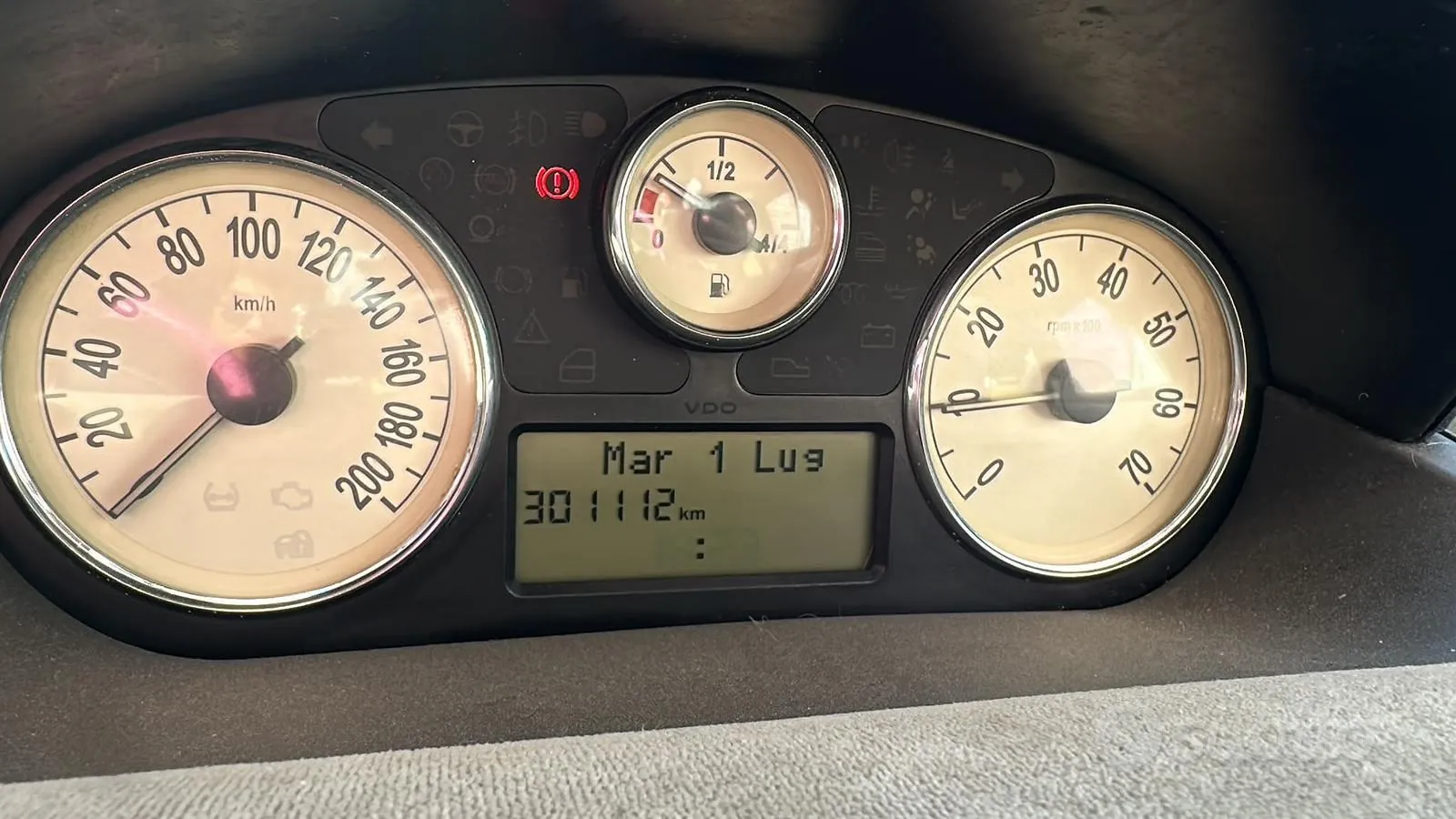 Lancia Ypsilon