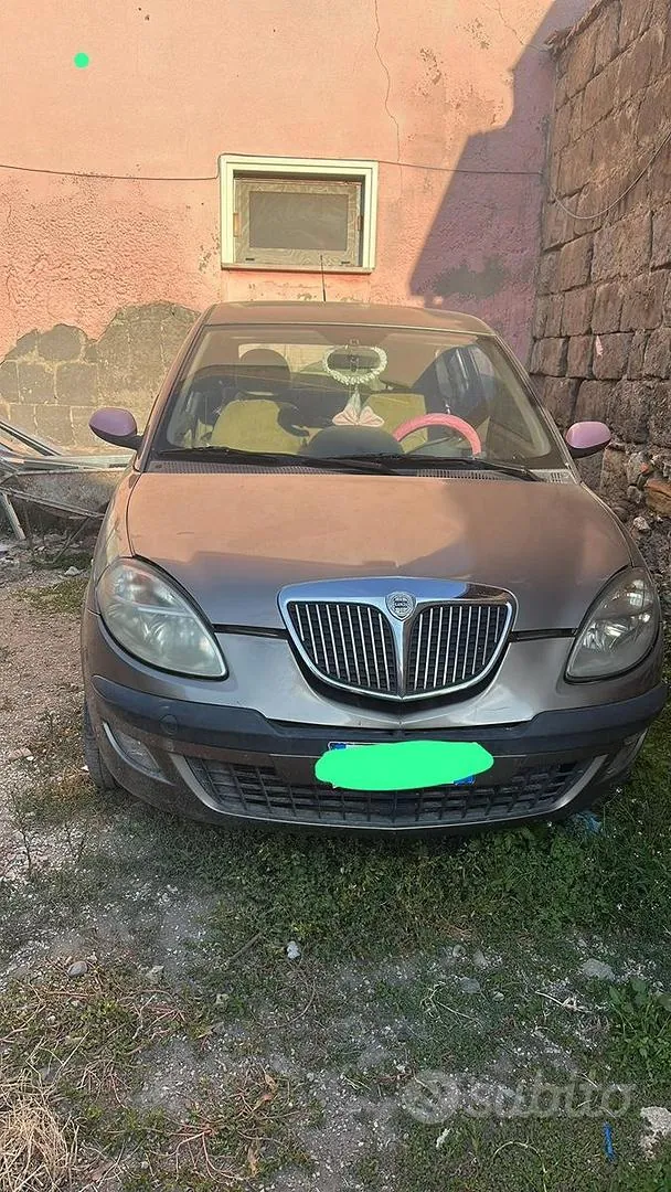 Lancia Ypsilon