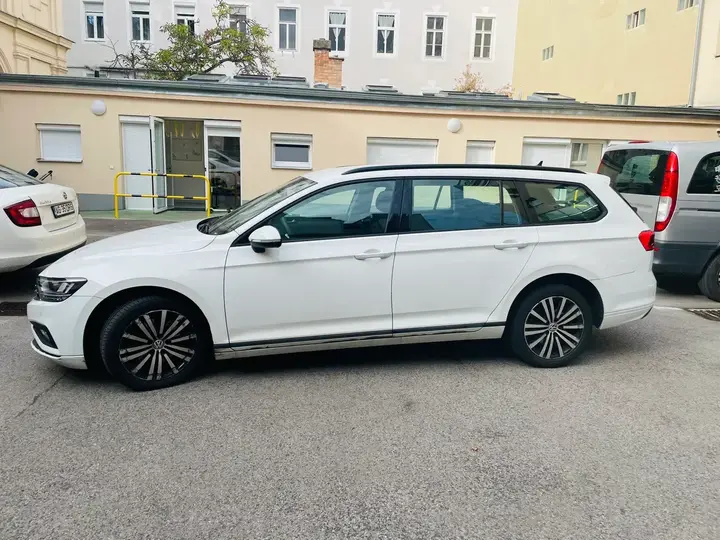 Volkswagen Passat Variant 2020 photo 2