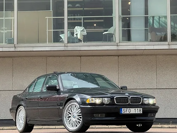 BMW 750I