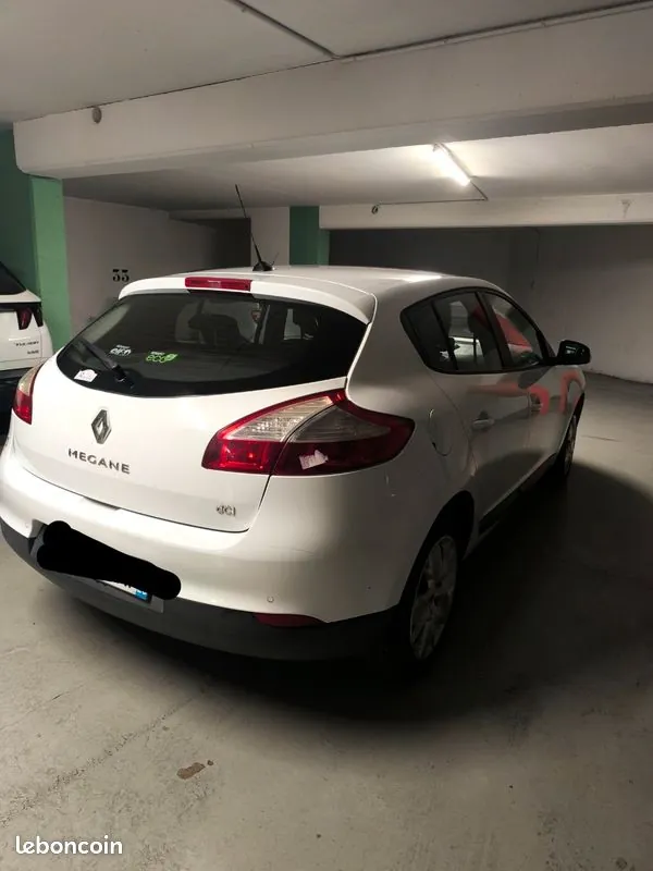 Renault Megane 2013 photo 2