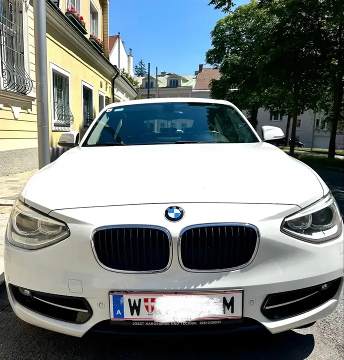 BMW 1 Series 2013 photo 2