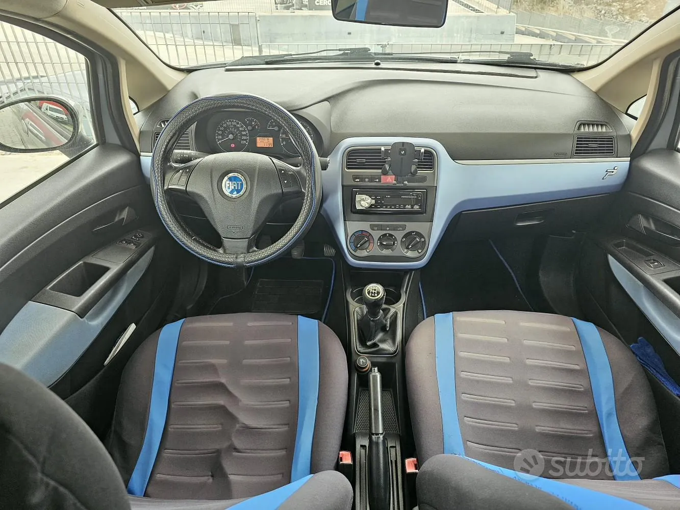 Fiat Grande Punto 2005 photo 5