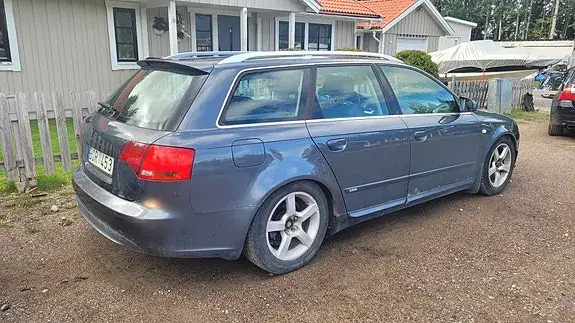 Audi A4 2008 photo 2